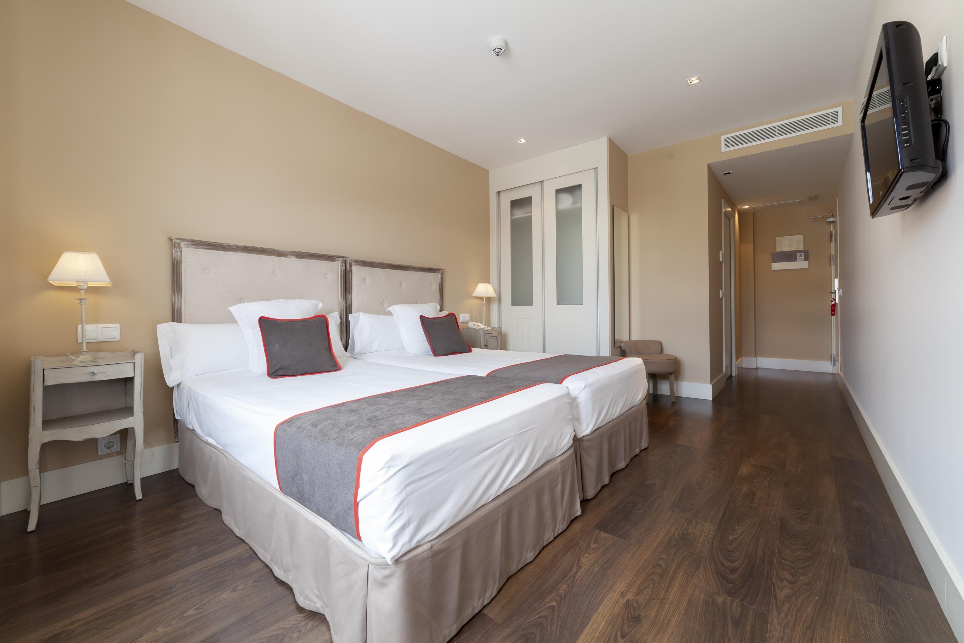 Hotel Altora Томелосо Екстериор снимка