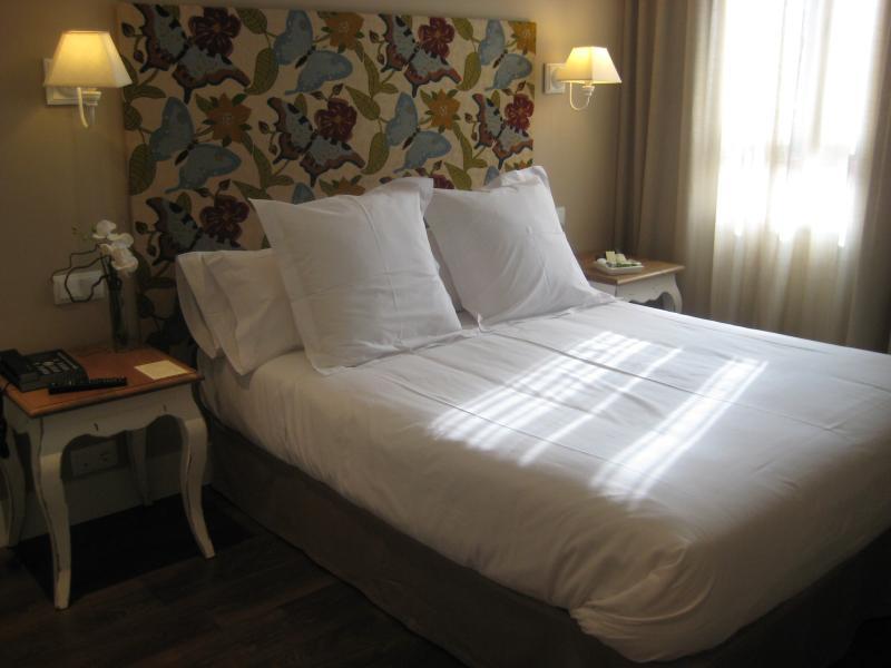 Hotel Altora Томелосо Екстериор снимка