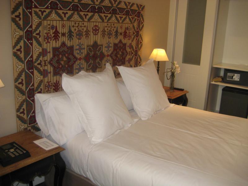 Hotel Altora Томелосо Екстериор снимка