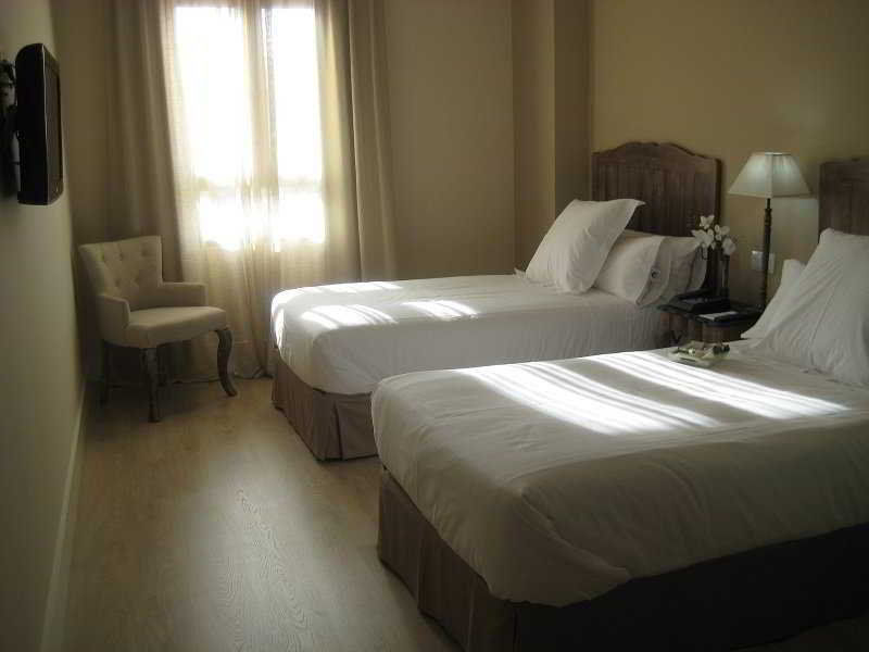 Hotel Altora Томелосо Екстериор снимка