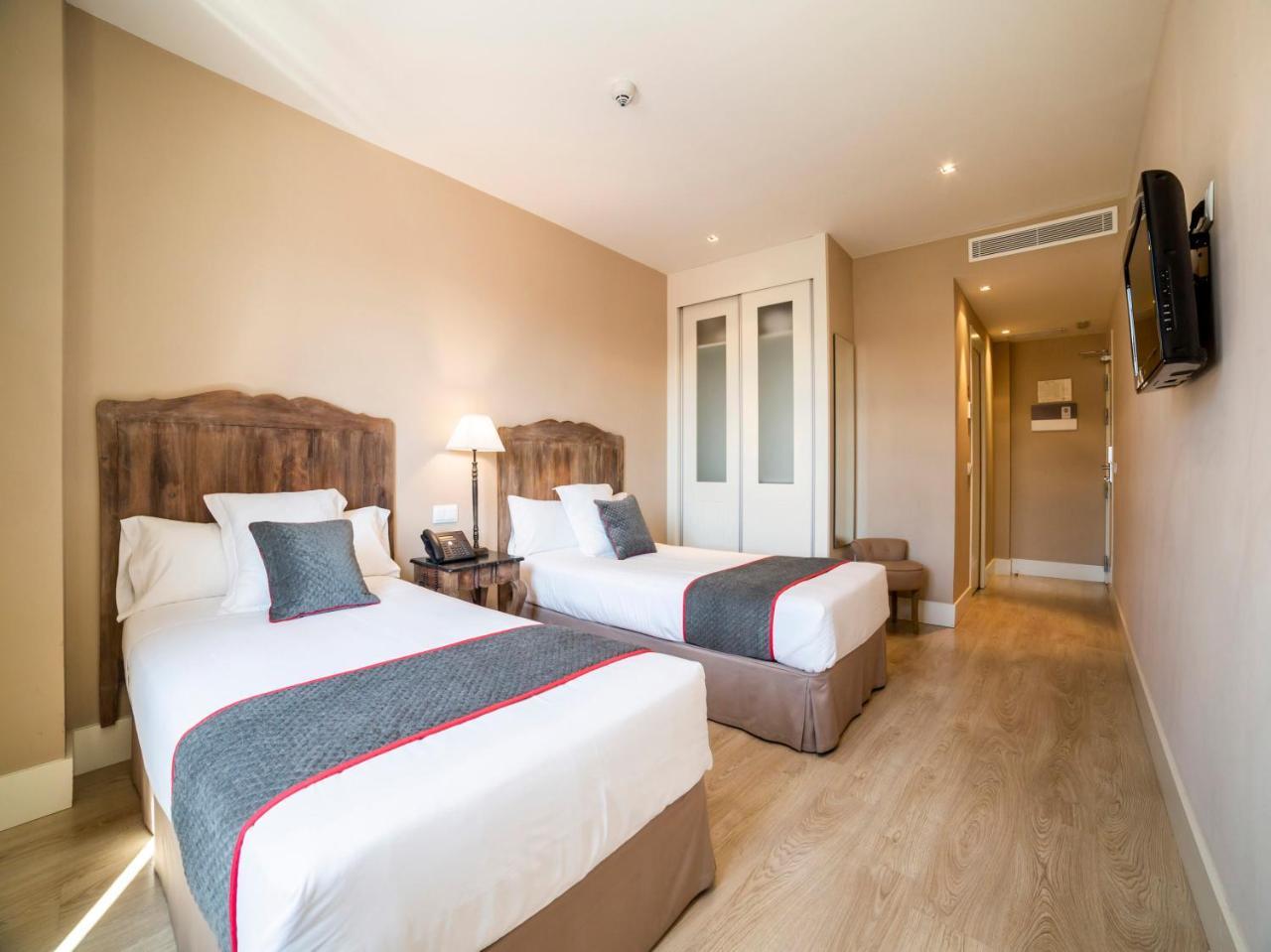 Hotel Altora Томелосо Екстериор снимка