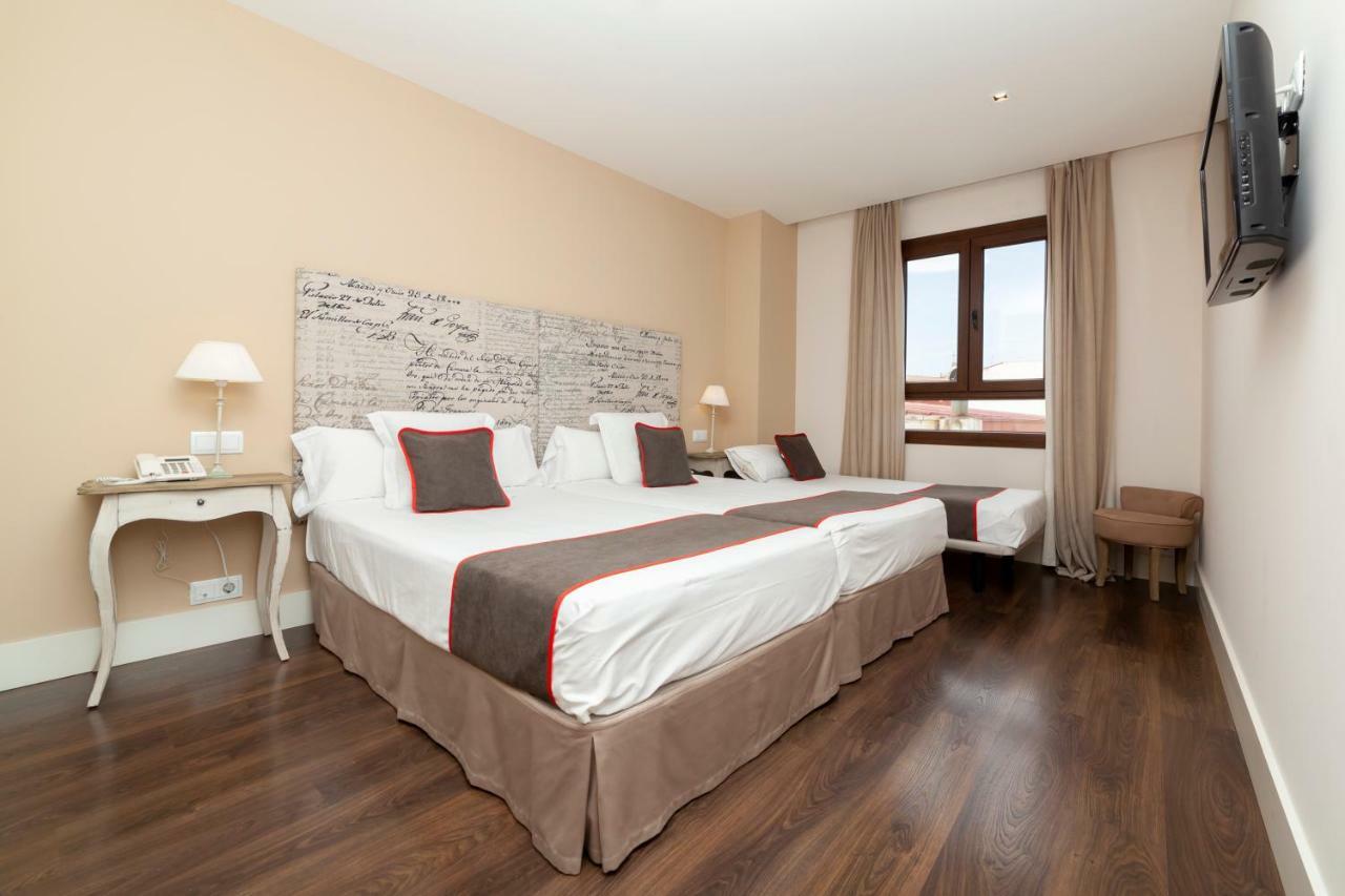Hotel Altora Томелосо Екстериор снимка